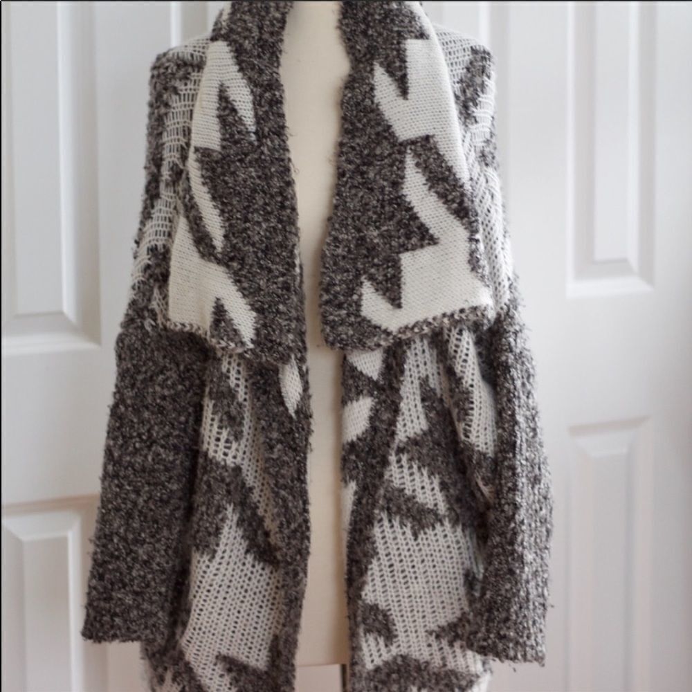 ✨Express Waterfall Cardigan✨  - Picture 2 of 6